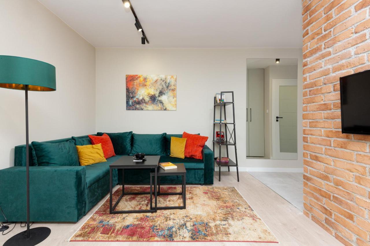 Apartments City Center Ochota By Noclegi Renters Warsawa Bagian luar foto