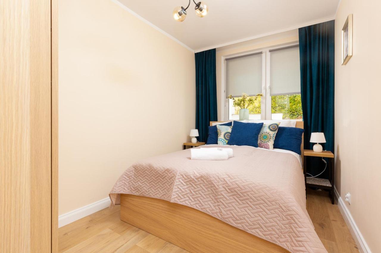 Apartments City Center Ochota By Noclegi Renters Warsawa Bagian luar foto
