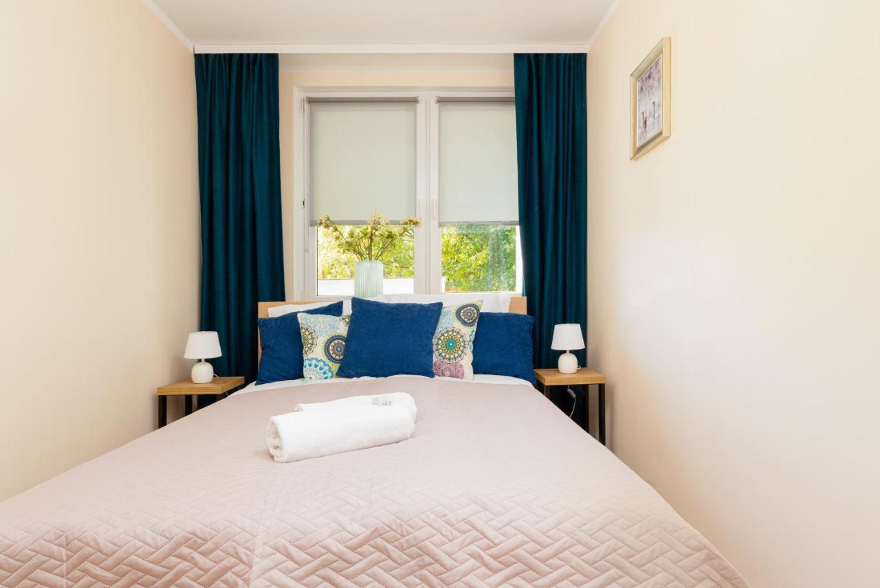 Apartments City Center Ochota By Noclegi Renters Warsawa Bagian luar foto