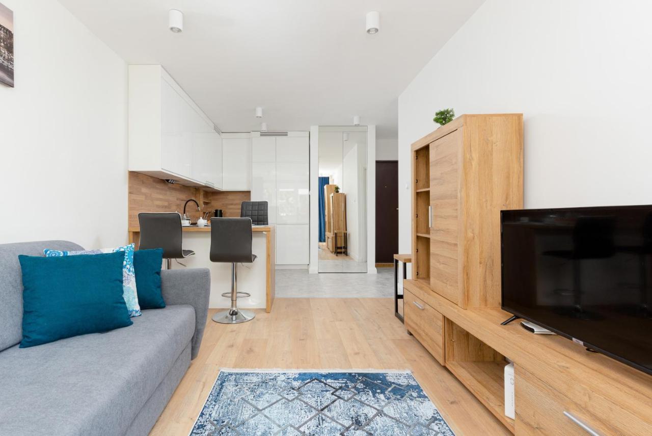 Apartments City Center Ochota By Noclegi Renters Warsawa Bagian luar foto