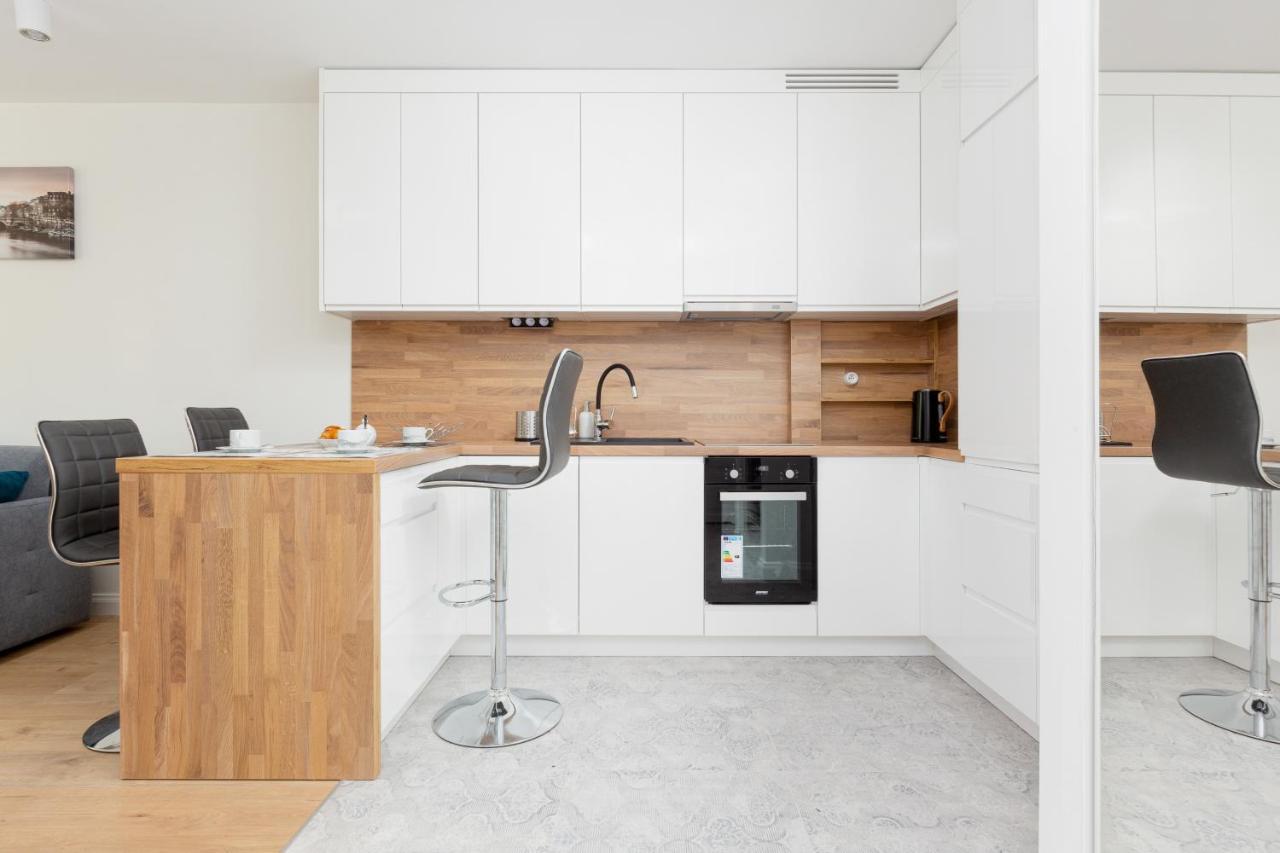 Apartments City Center Ochota By Noclegi Renters Warsawa Bagian luar foto